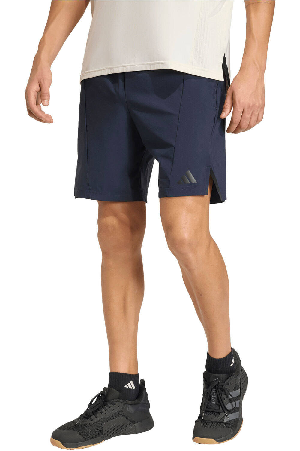 adidas pantalón corto fitness hombre DESIGNED FOR TRAINING WORKOUT vista frontal