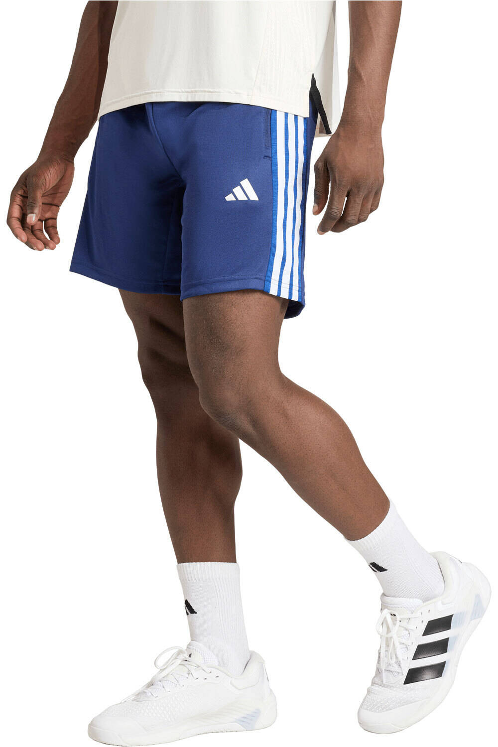 adidas pantalón corto fitness hombre ESSENTIALS ALL-SET 3 STRIPES vista frontal