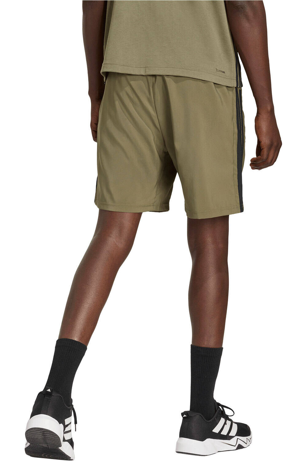 adidas pantalón corto fitness hombre ESSENTIALS BASE 3 STRIPES vista trasera