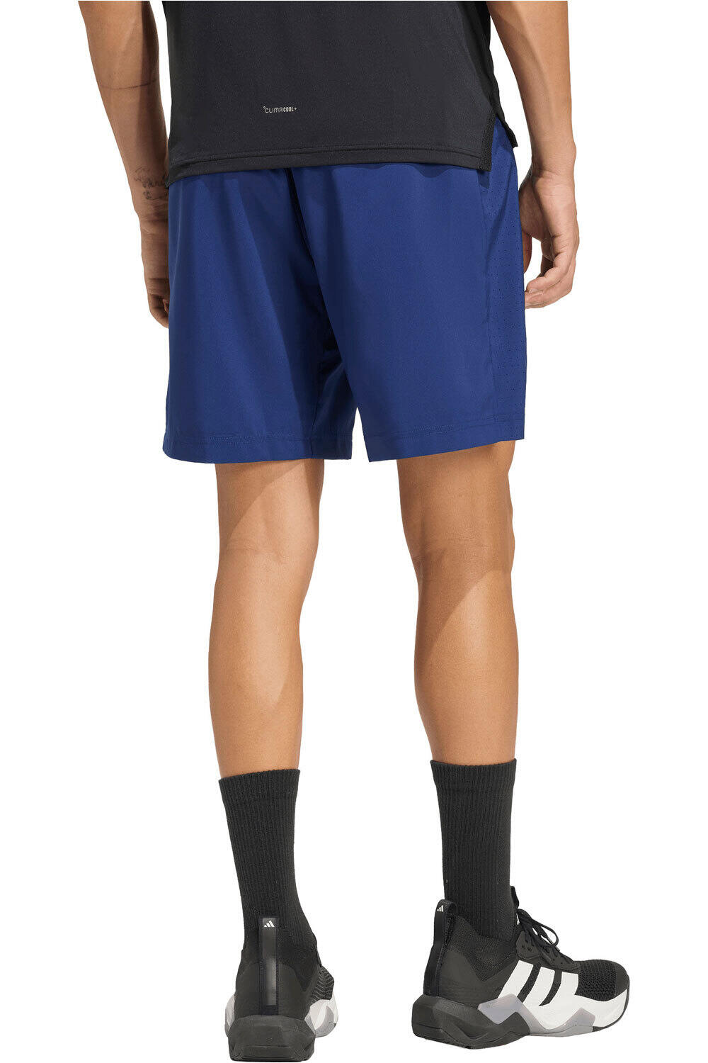 adidas pantalón corto fitness hombre ESSENTIALS BASE vista trasera