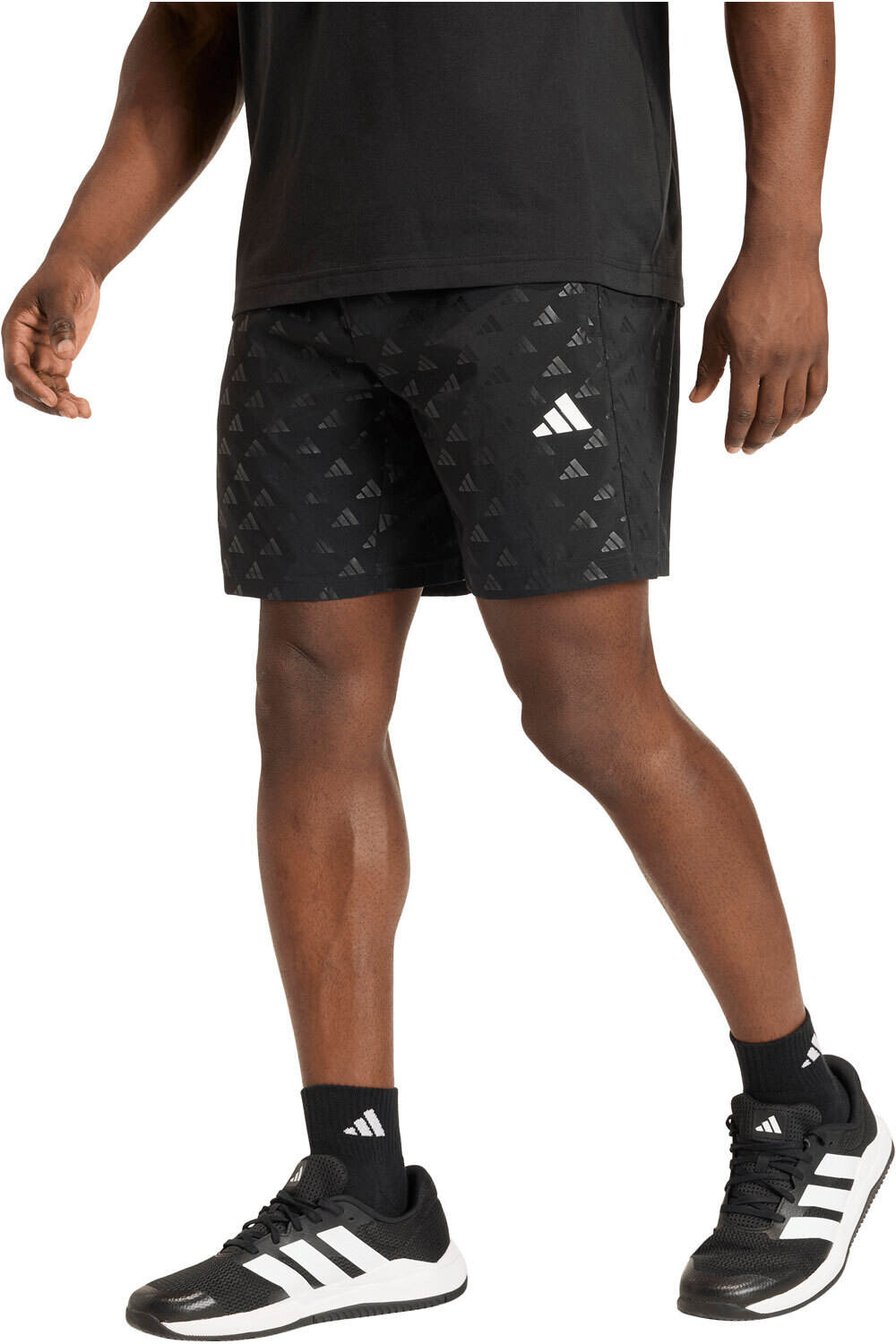 adidas pantalón corto fitness hombre ESSENTIALS BRANDLOVE vista frontal