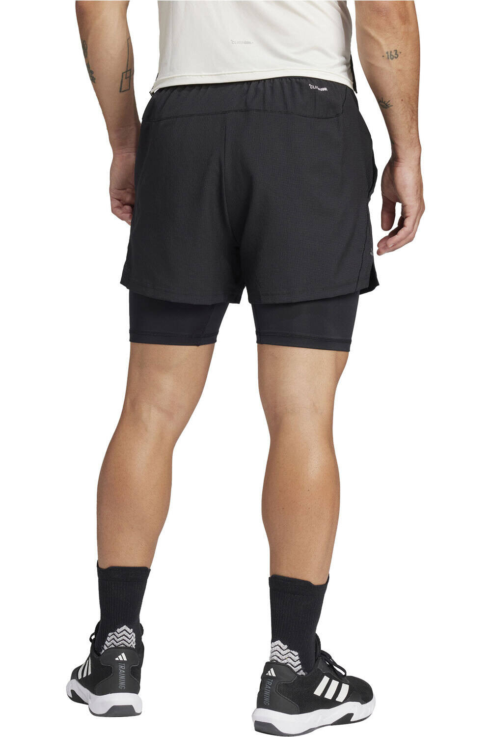adidas pantalón corto fitness hombre GYM+ 2in1 SHORT vista trasera