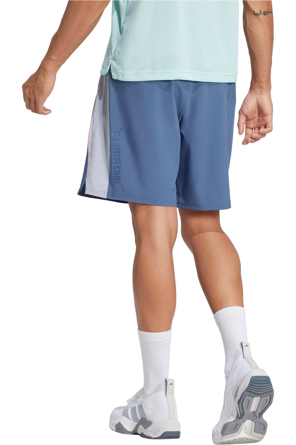 adidas pantalón corto fitness hombre TECH APP SHORT vista trasera