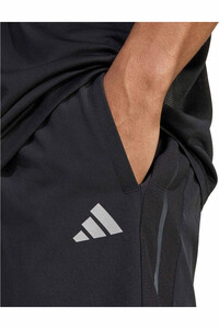 adidas pantalón corto fitness hombre TECH APPAREL vista detalle