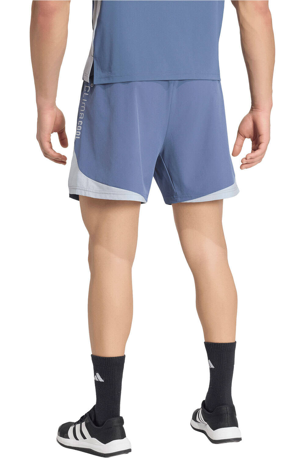 adidas pantalón corto fitness hombre TECH APPAREL vista trasera