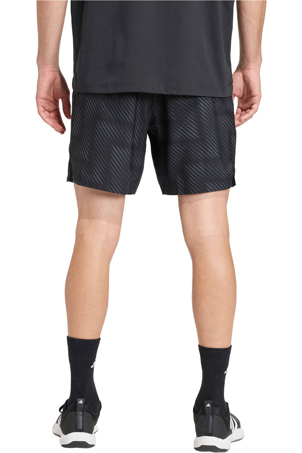 adidas pantalón corto fitness hombre TECH INTENSITY AOP vista trasera