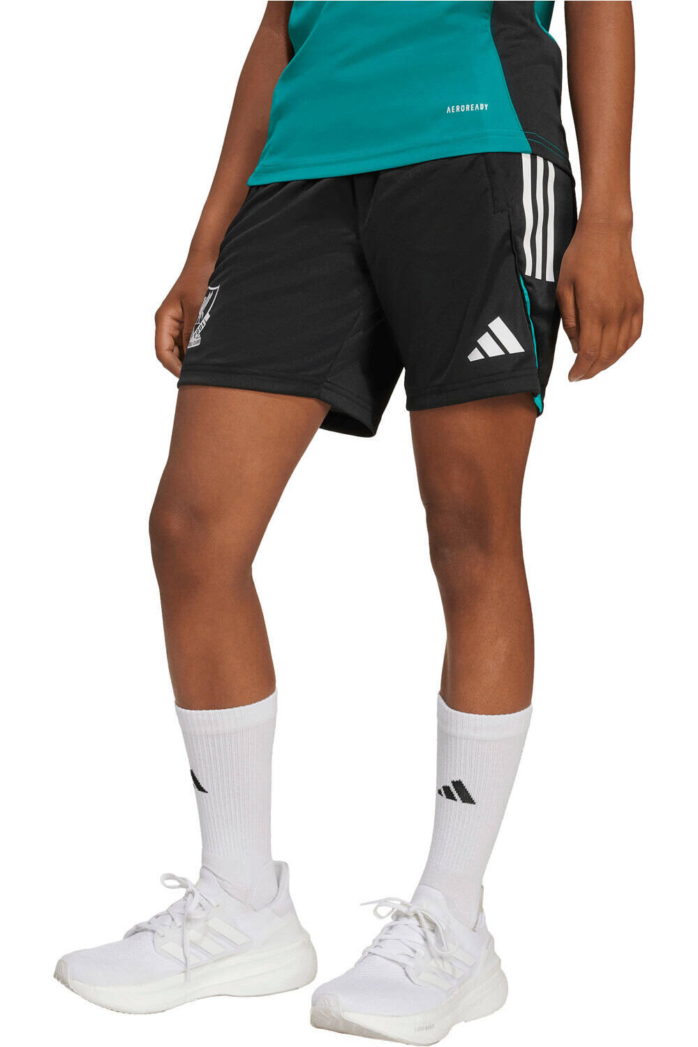adidas pantalón futbol niño LIVERPOOL FC TIRO 25 COMPETITION vista frontal