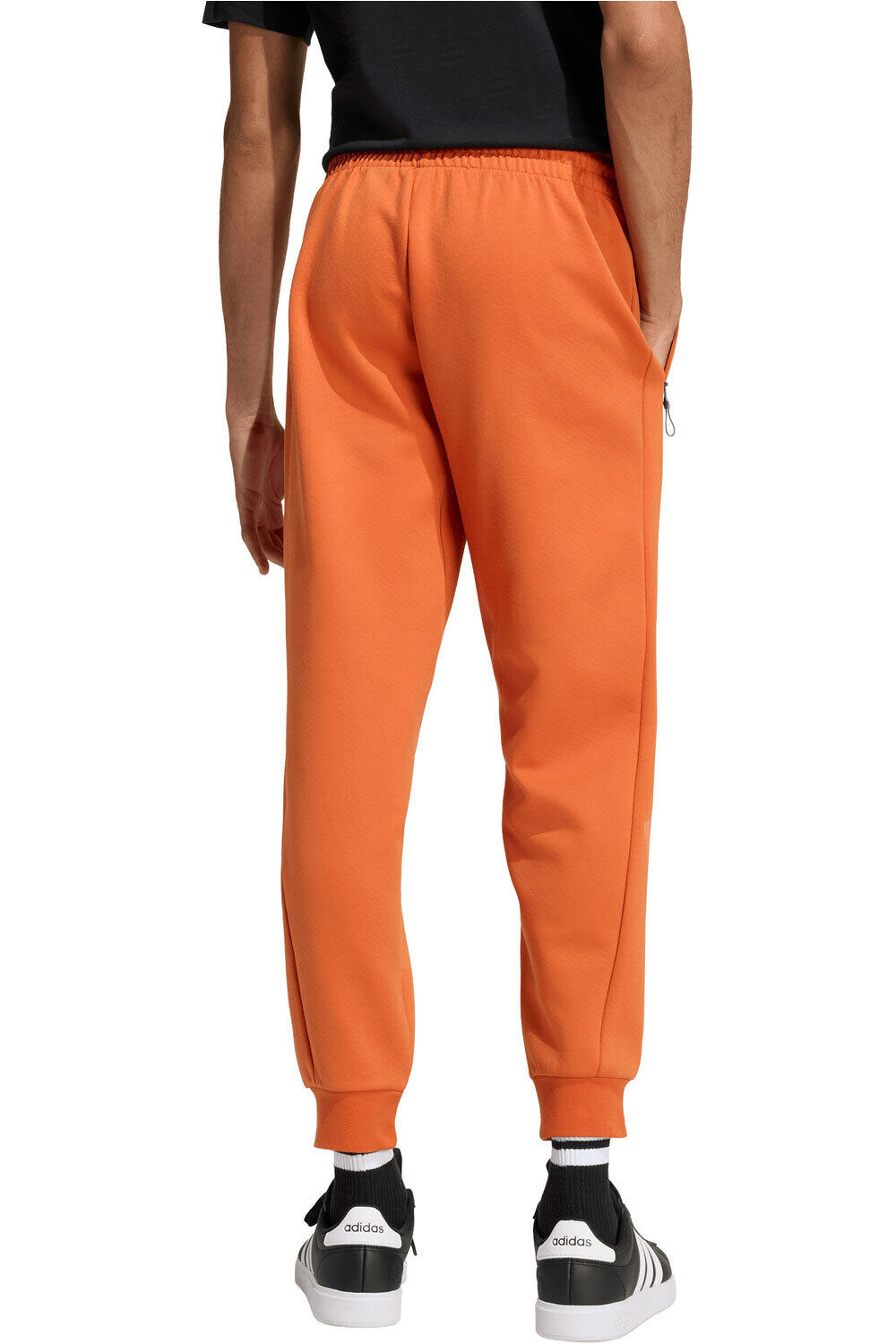 adidas pantalón hombre ADIDAS Z.N.E. NEW vista trasera
