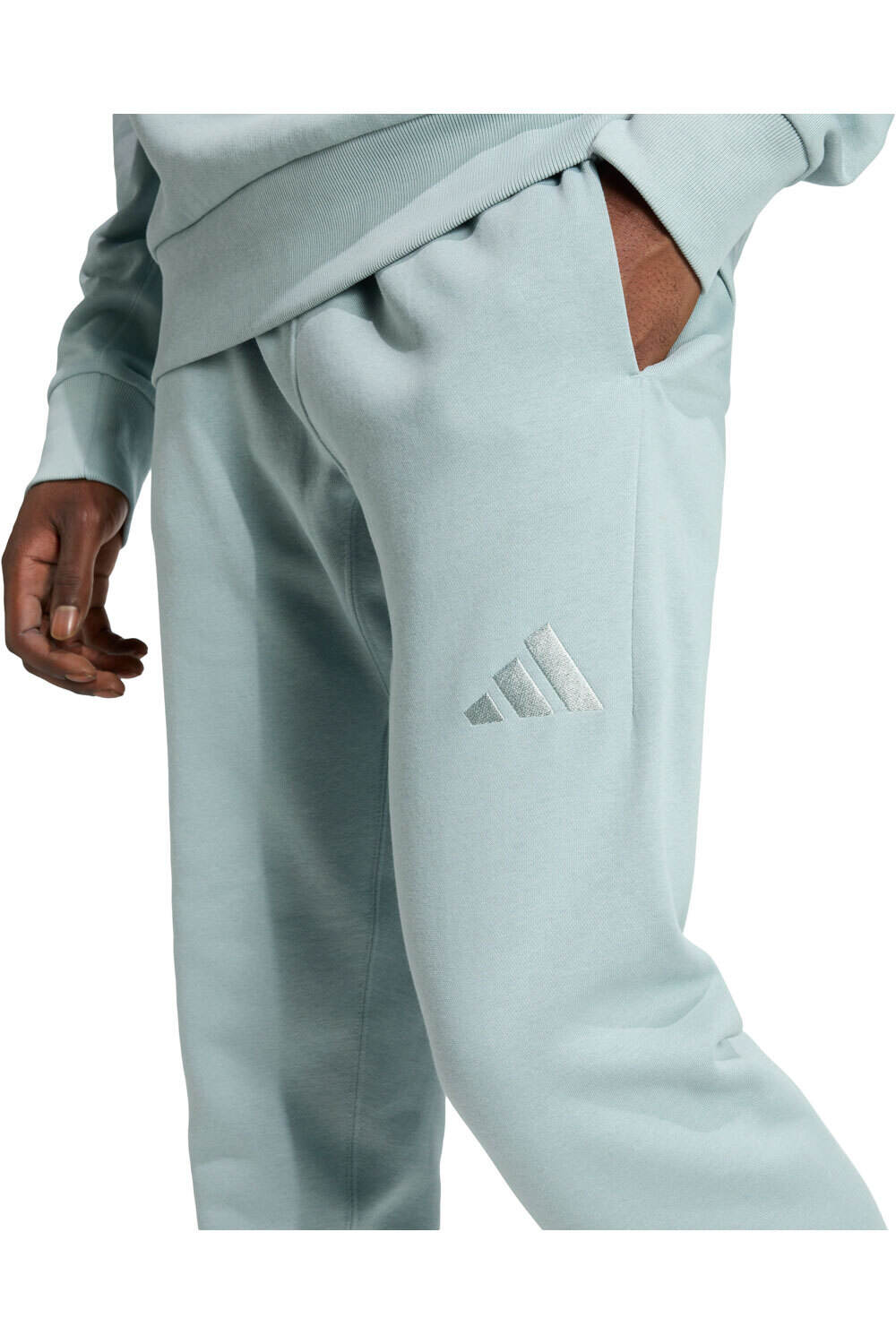 adidas pantalón hombre ALL SZN FLEECE REGULAR TAPERED vista detalle