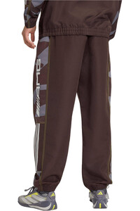 adidas pantalón hombre CAMO WOVEN AMG vista trasera