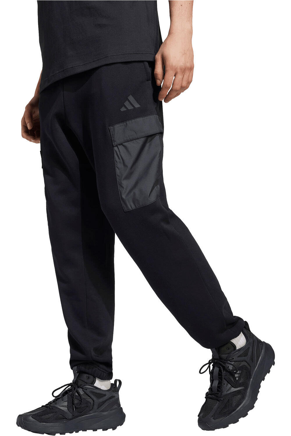 adidas pantalón hombre CITY ESCAPE vista frontal
