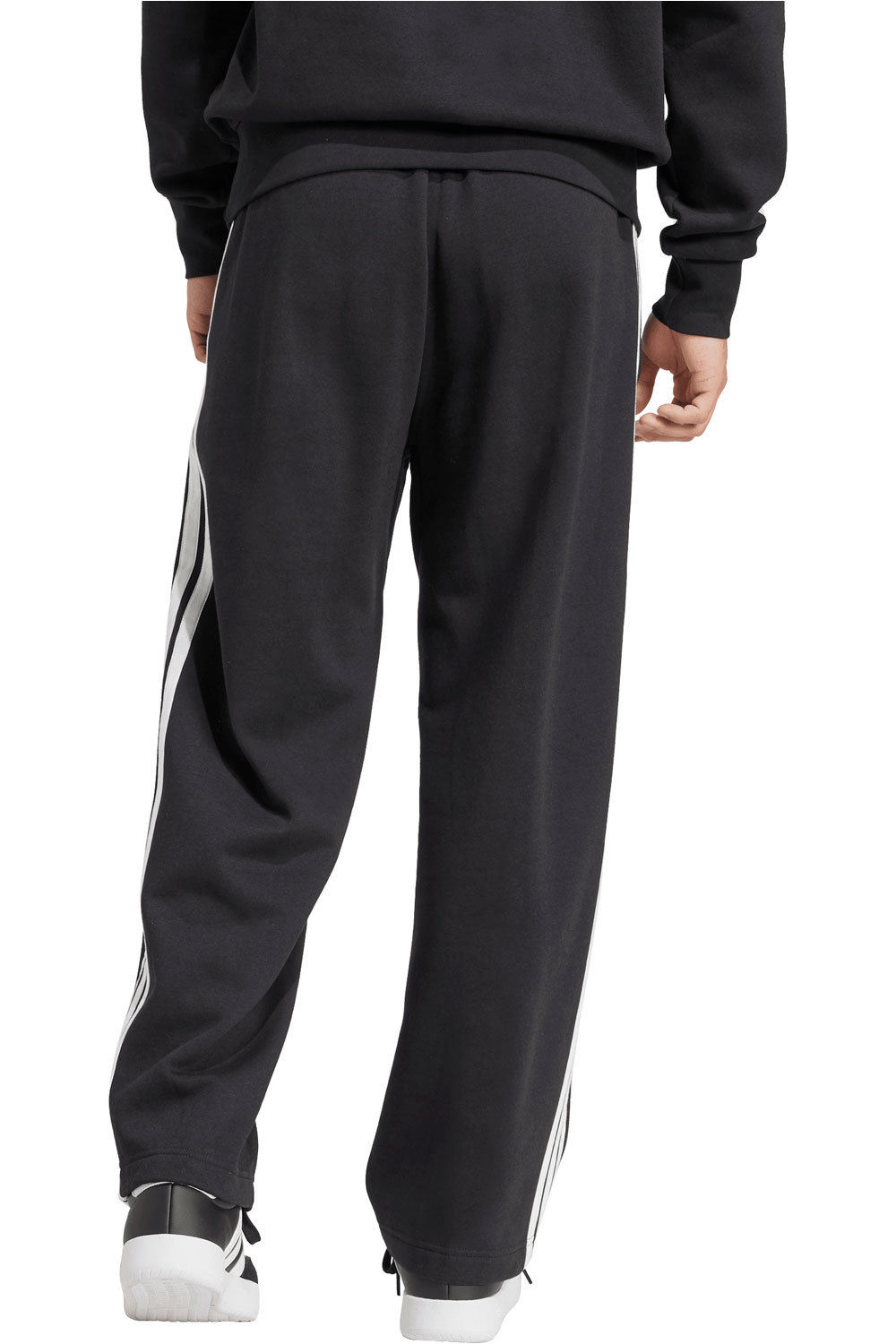 adidas pantalón hombre ESSENTIALS 3 BANDAS vista trasera