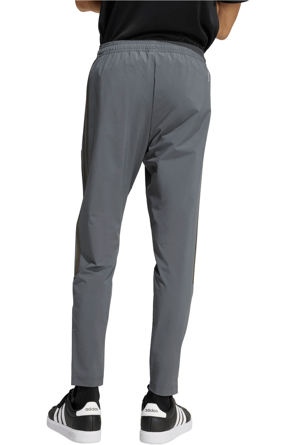 adidas pantalón hombre HOUSE OF TIRO vista trasera