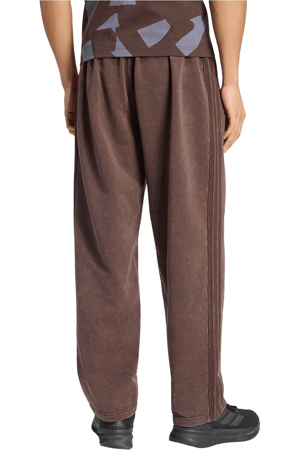 adidas pantalón hombre MERCEDES-AMG vista trasera