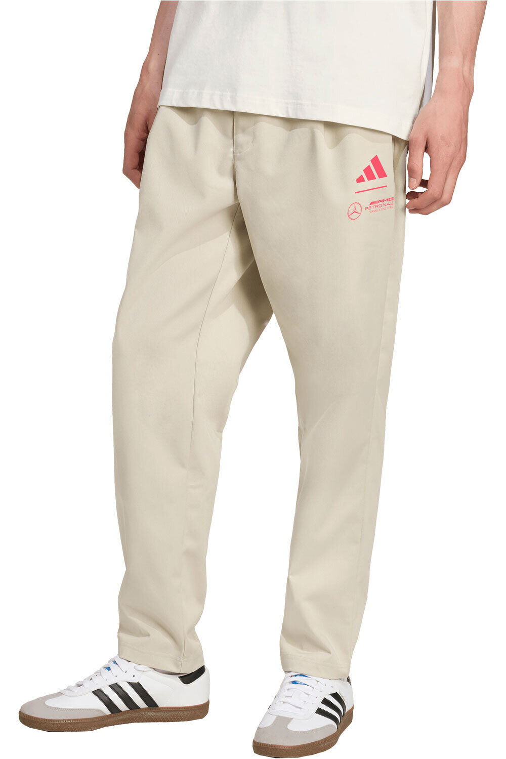 adidas pantalón hombre MERCEDES F1 SUMMER PACK vista frontal