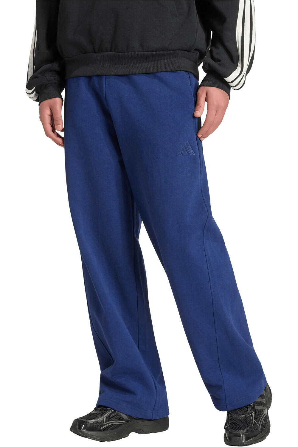 adidas pantalón hombre PANTALN ADIDAS KIT SMALL LOGO WIDE vista frontal
