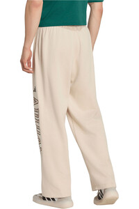 adidas pantalón hombre Pantaln camo Seasonal Essentials vista trasera