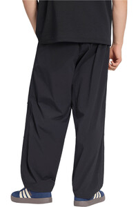adidas pantalón hombre Pantaln City Tech 3 Stripes vista trasera