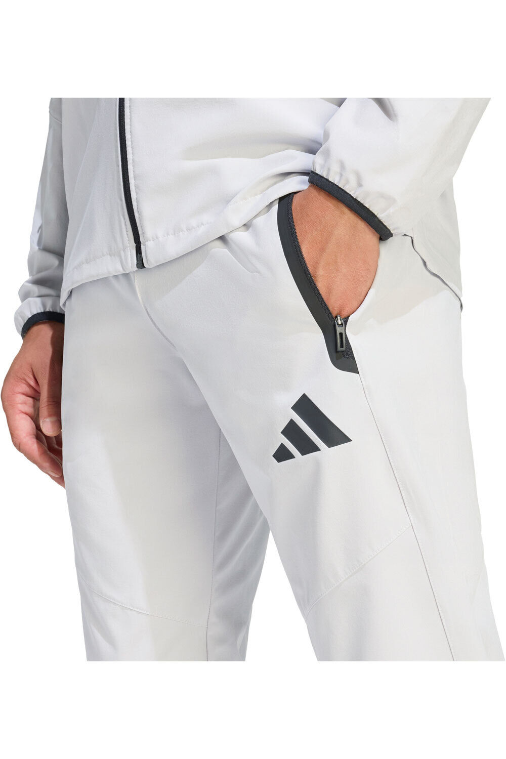 adidas pantalón hombre TIRO TRAVEL vista detalle