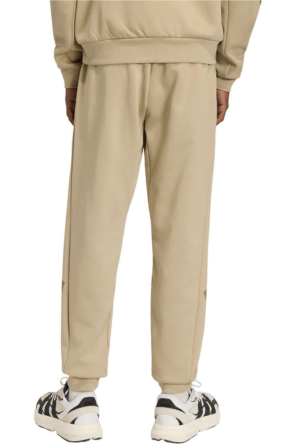 adidas pantalón hombre Z.N.E. NEW vista trasera