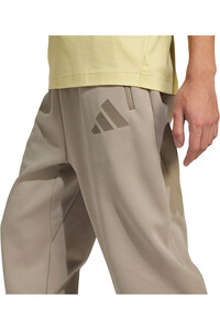 adidas pantalón hombre Z.N.E. Open-Hem vista detalle