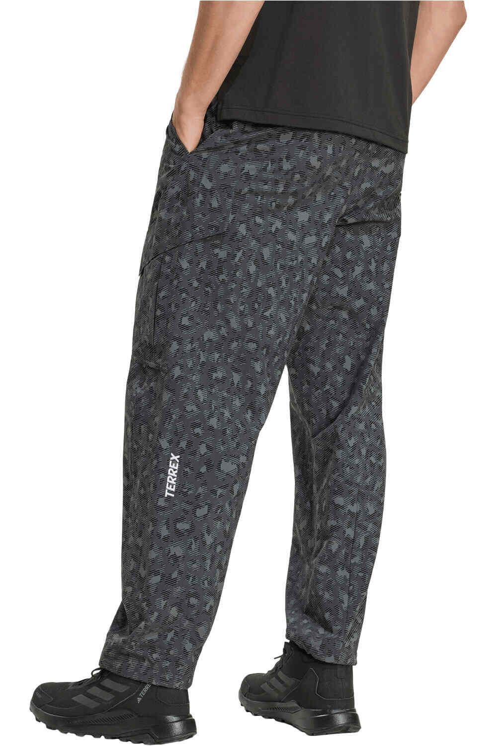 adidas pantalón montaña hombre TERREX XPLORIC CLIMA365 CARGO vista trasera