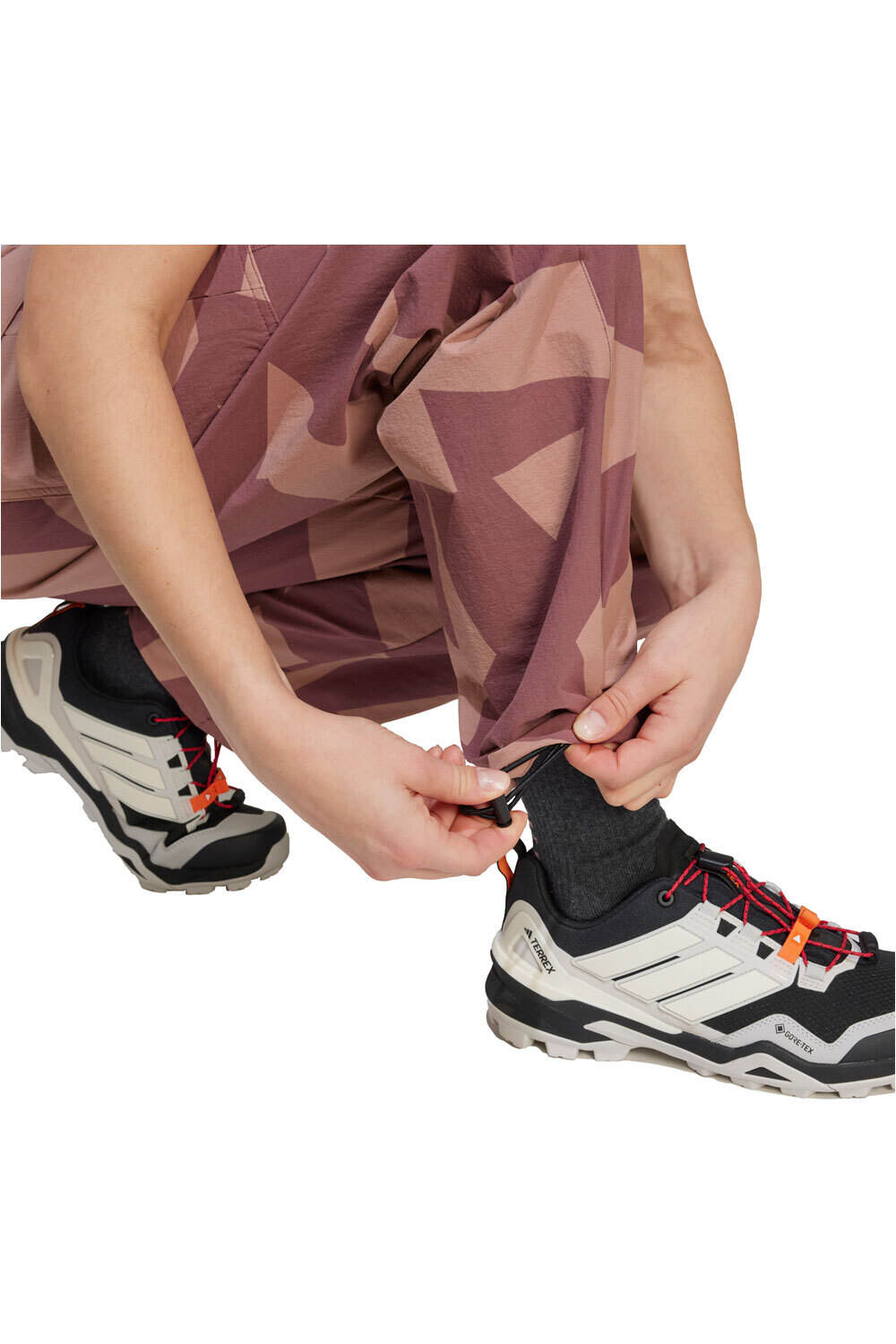 adidas pantalón montaña mujer W CARGO AOP P 03