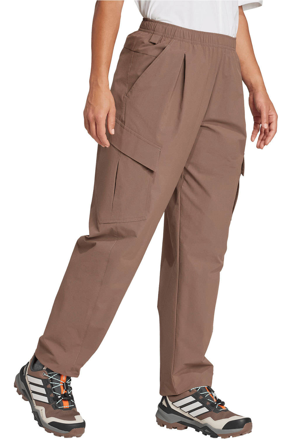 adidas pantalón montaña mujer W CARGO PANTS vista detalle