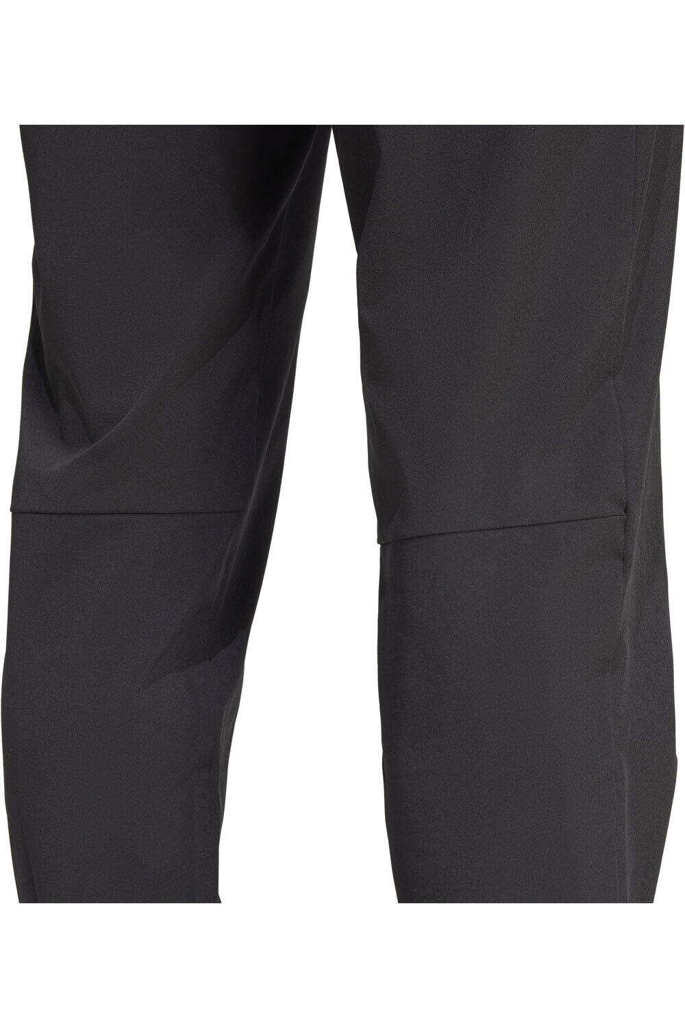 adidas pantalón montaña mujer W MT ESS PANTS 04