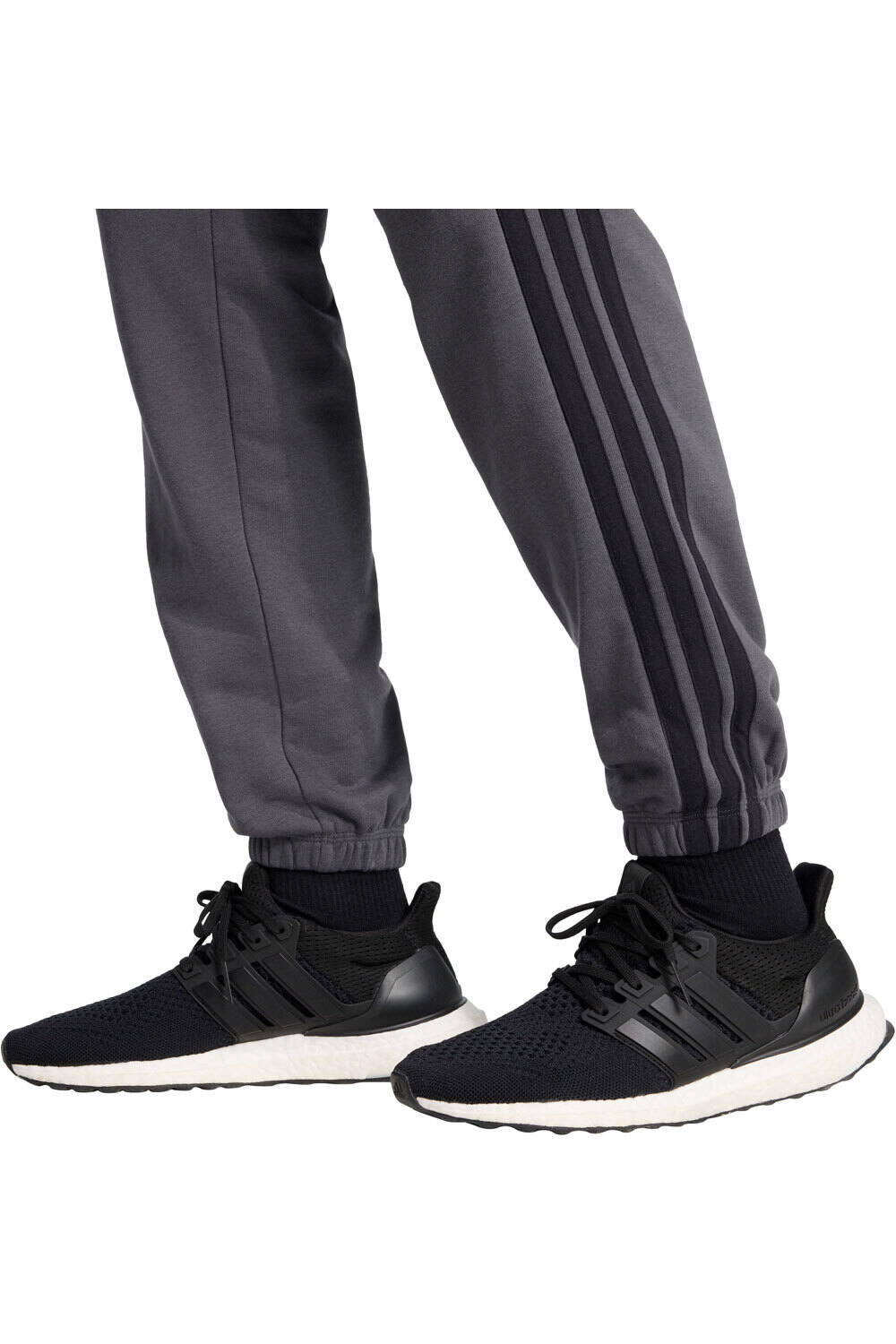 adidas pantalón mujer ESSENTIALS CUFFED 3 BANDAS vista detalle