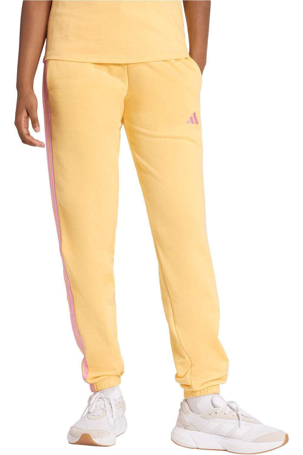 adidas pantalón mujer ESSENTIALS CUFFED 3 BANDAS vista frontal