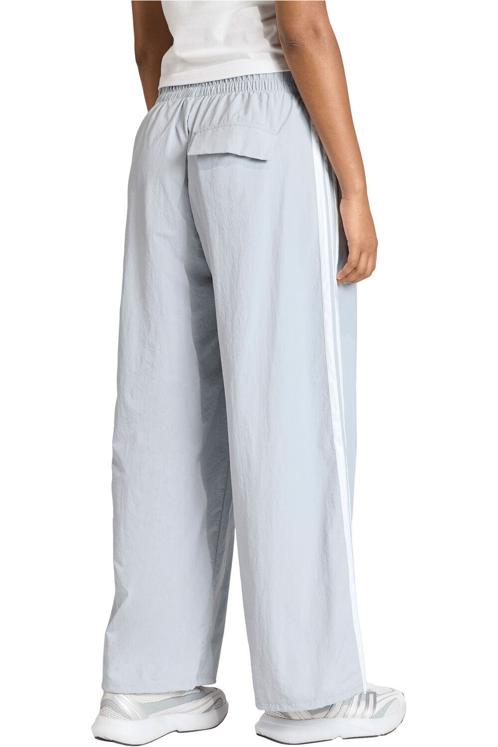 adidas pantalón mujer ESSENTIALS LIFESTYLE WOVEN 3S vista trasera