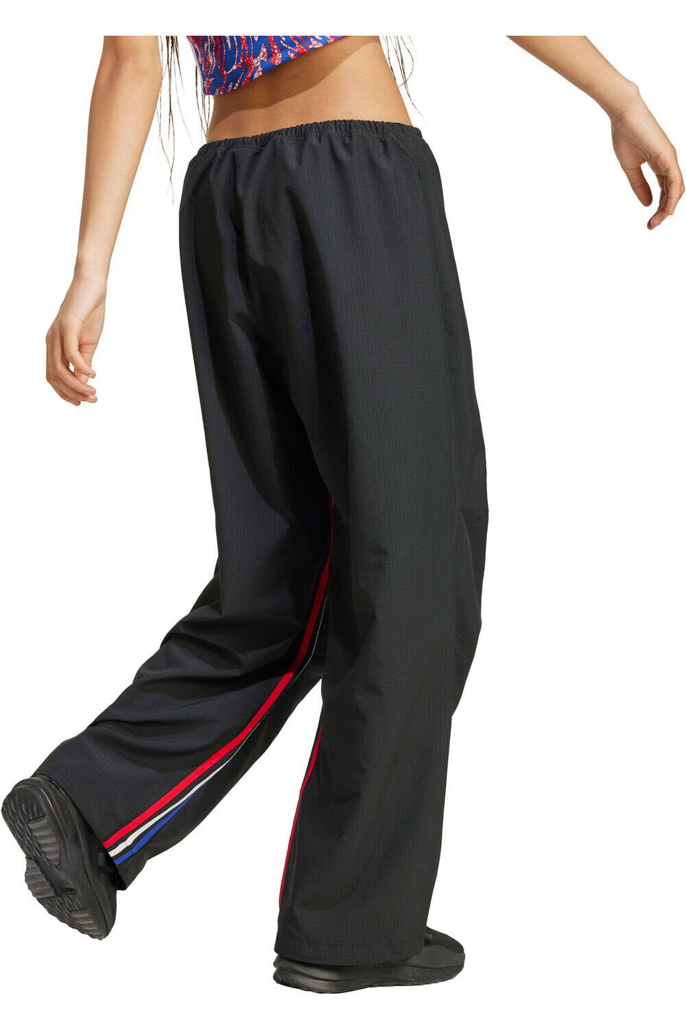adidas pantalón mujer EXPRESS WVN TP vista trasera