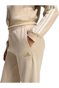 adidas pantalón mujer FUTURE ICONS 3 BANDAS vista detalle