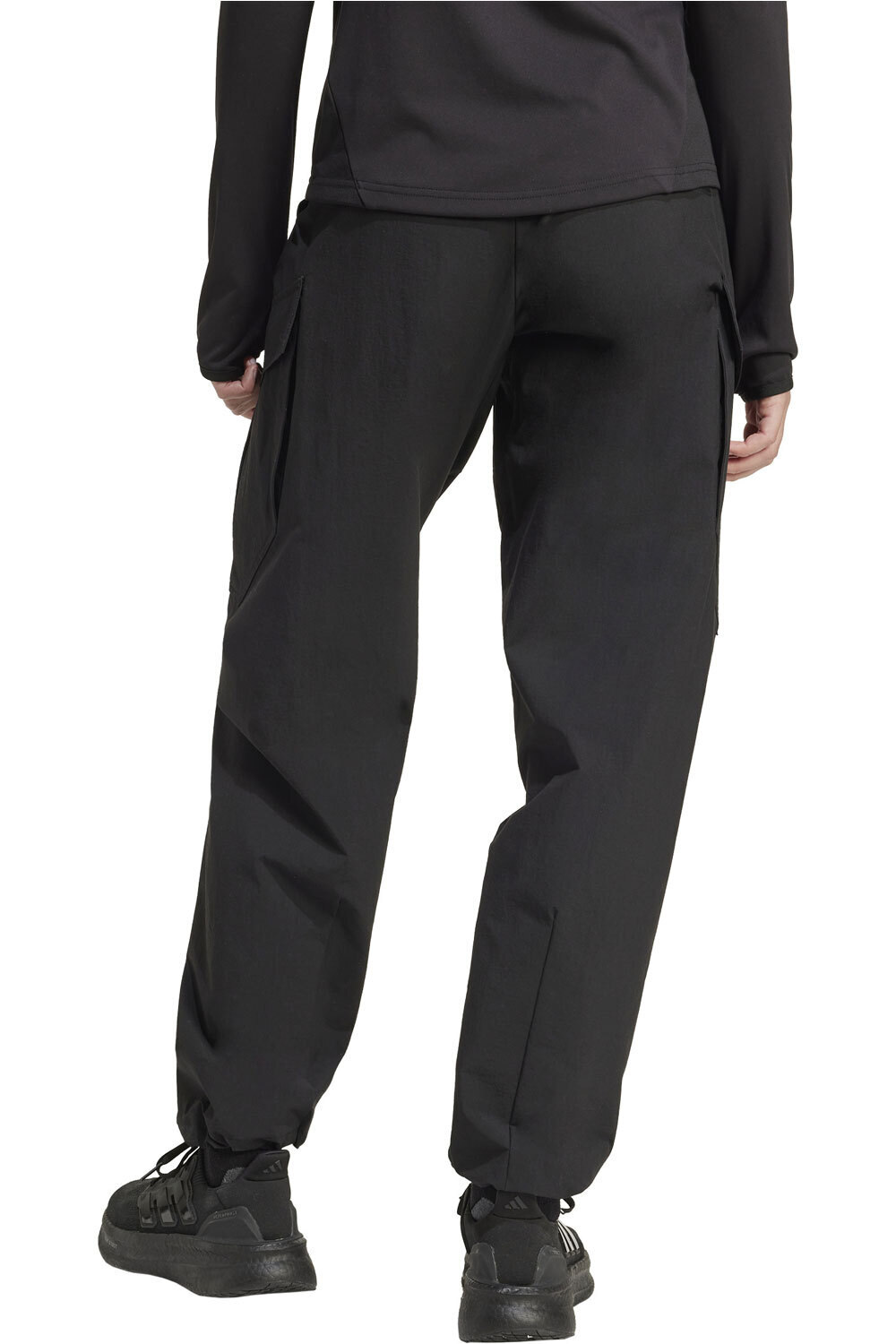 adidas pantalón mujer MERCEDES F1 TEAM MECHANICS vista trasera