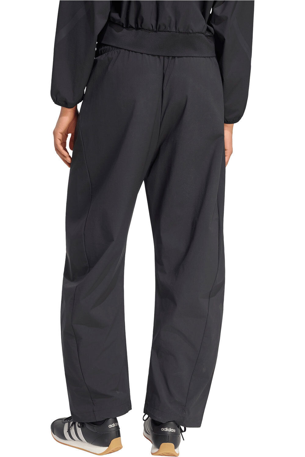 adidas pantalón mujer PANTALN ADIDAS Z.N.E. WOVEN vista trasera
