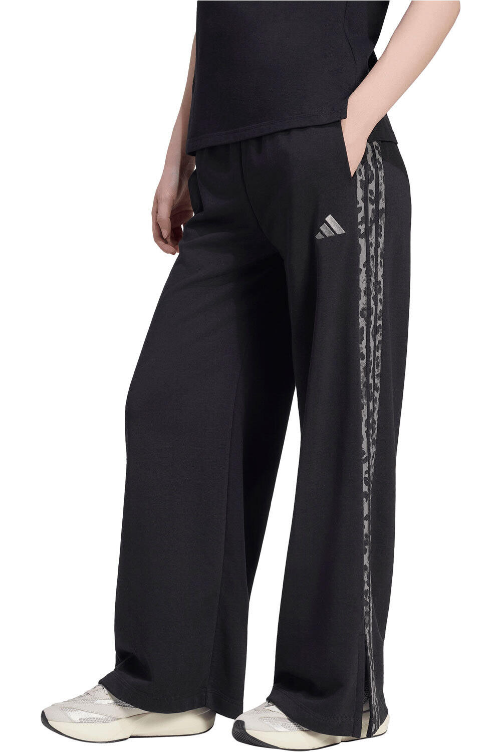 adidas pantalón mujer Pantaln animal Seasonal Ess 3S vista frontal