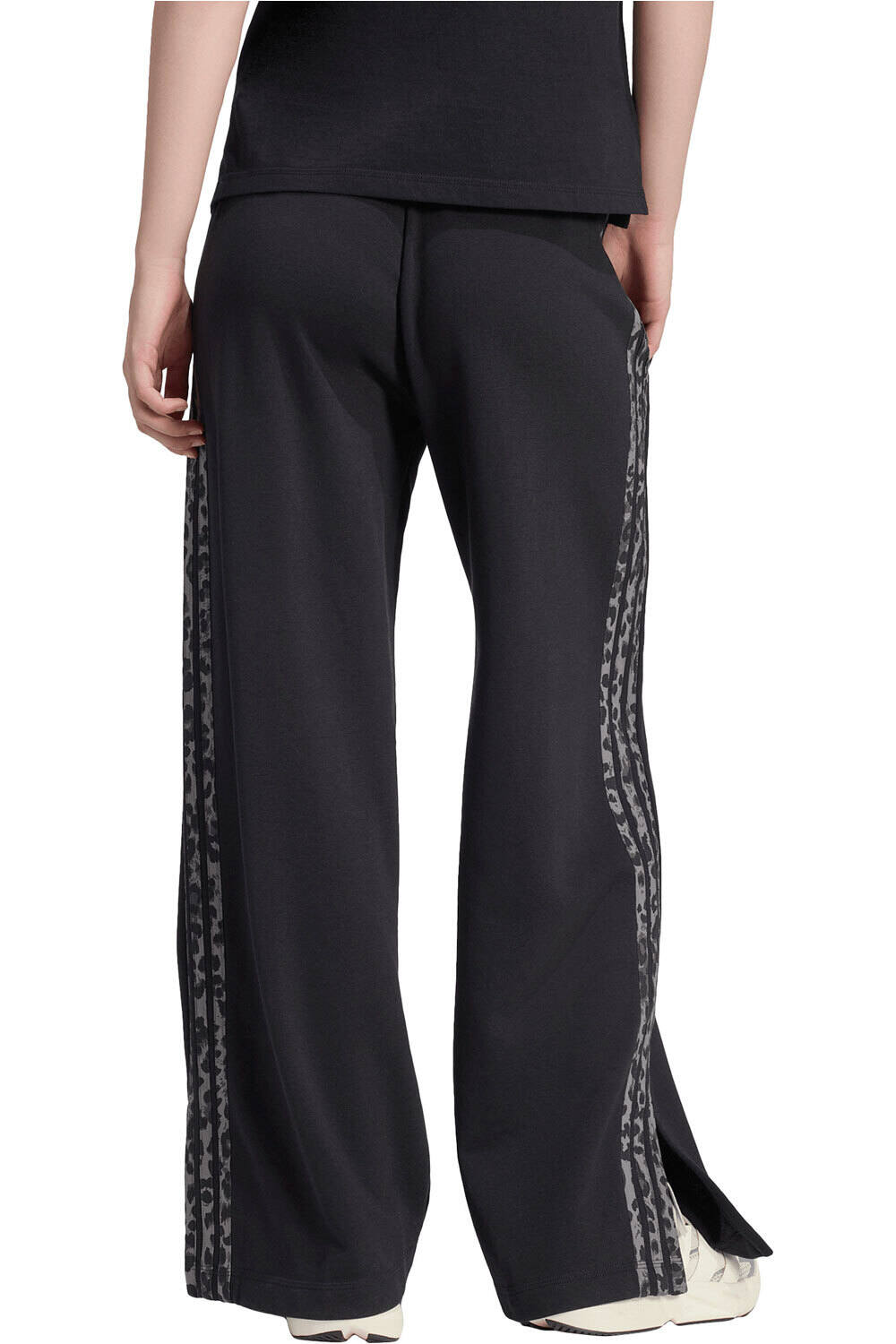 adidas pantalón mujer Pantaln animal Seasonal Ess 3S vista trasera