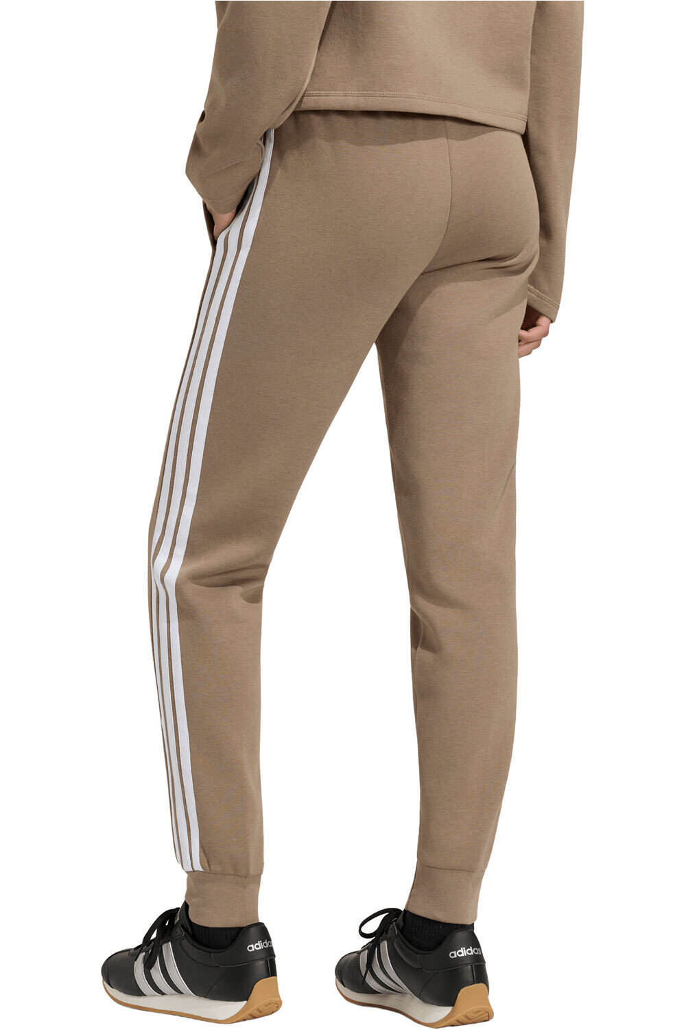 adidas pantalón mujer PANTALN ESSENTIALS 3S FLEECE SLIM vista trasera
