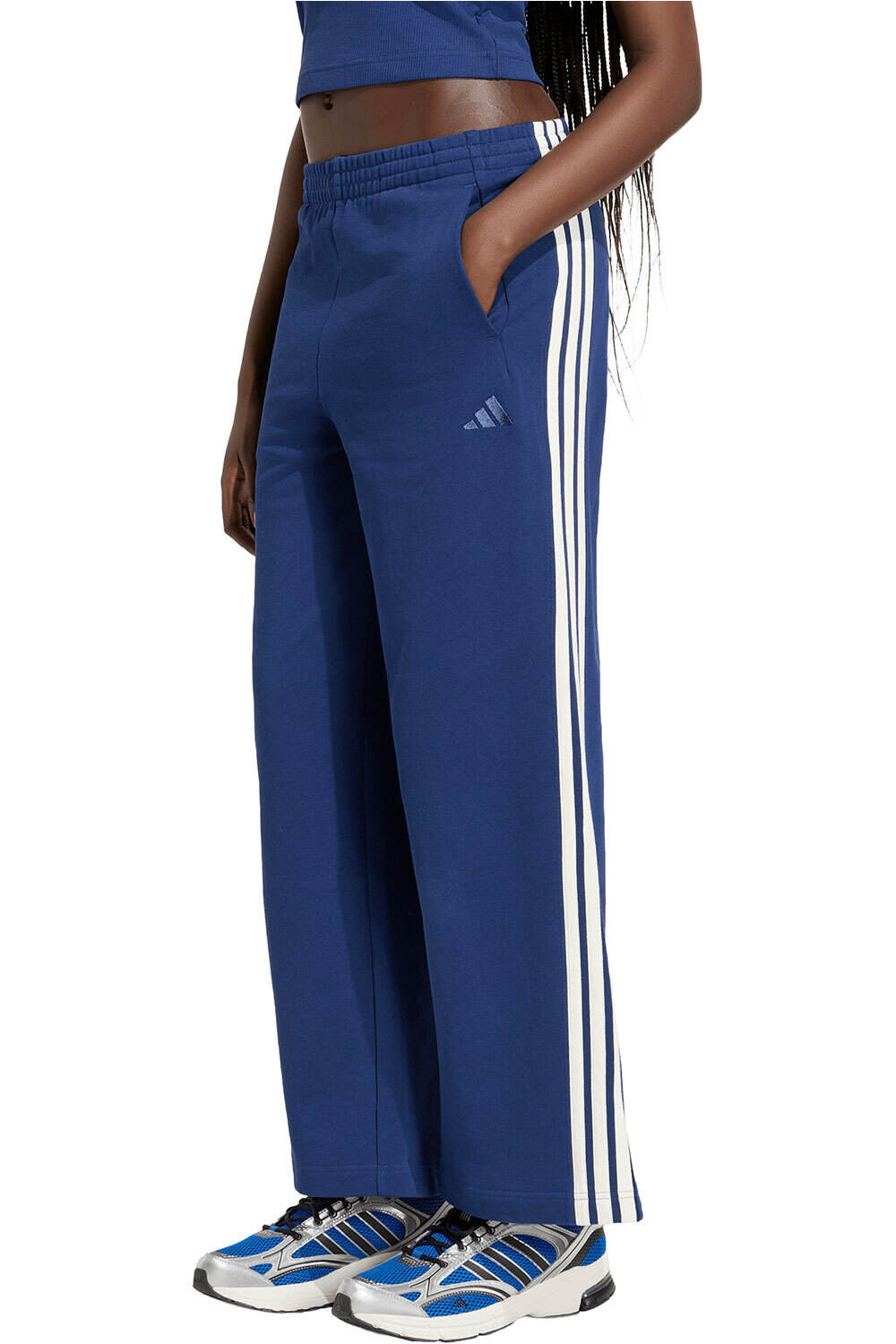 adidas pantalón mujer PANTALN HOLGADO ADIDAS KIT 3 STRIPES vista frontal