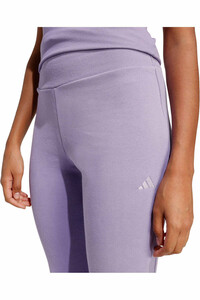 adidas pantalón mujer SEASONAL ESSENTIALS vista detalle