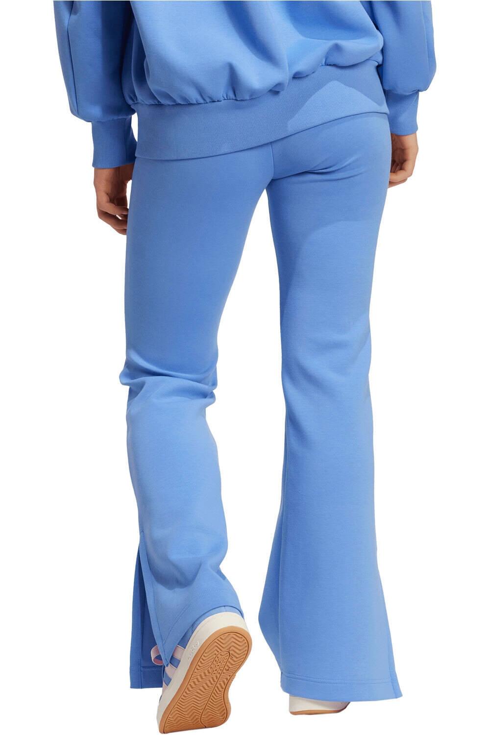 adidas pantalón mujer SOFT LUX FLARED vista trasera