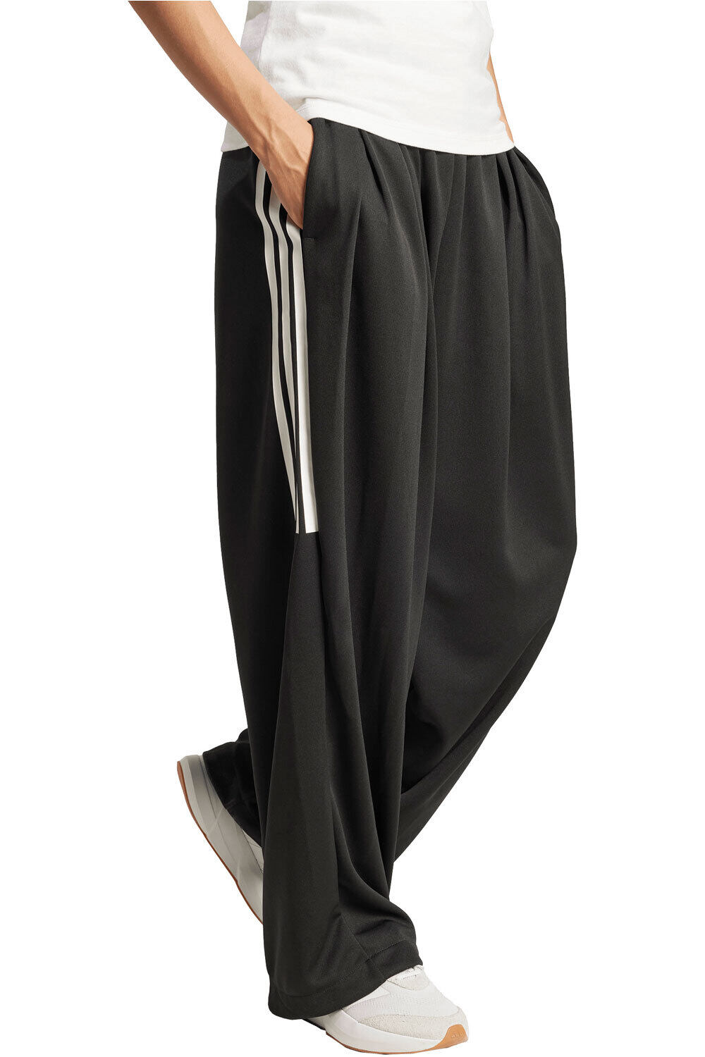 adidas pantalón mujer TIRO 3 STRIPES vista detalle