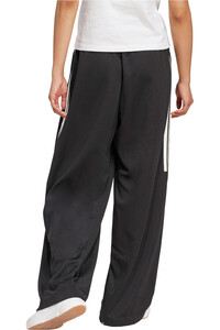 adidas pantalón mujer TIRO 3 STRIPES vista trasera