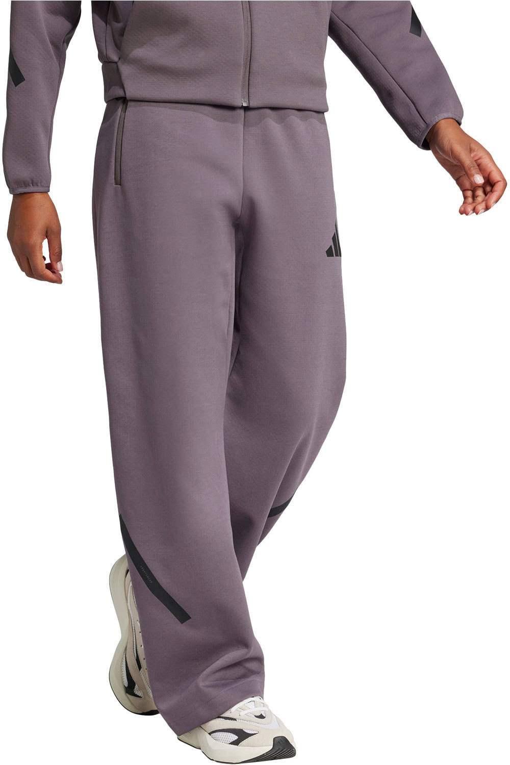 adidas pantalón mujer Z.N.E. Barrel vista detalle