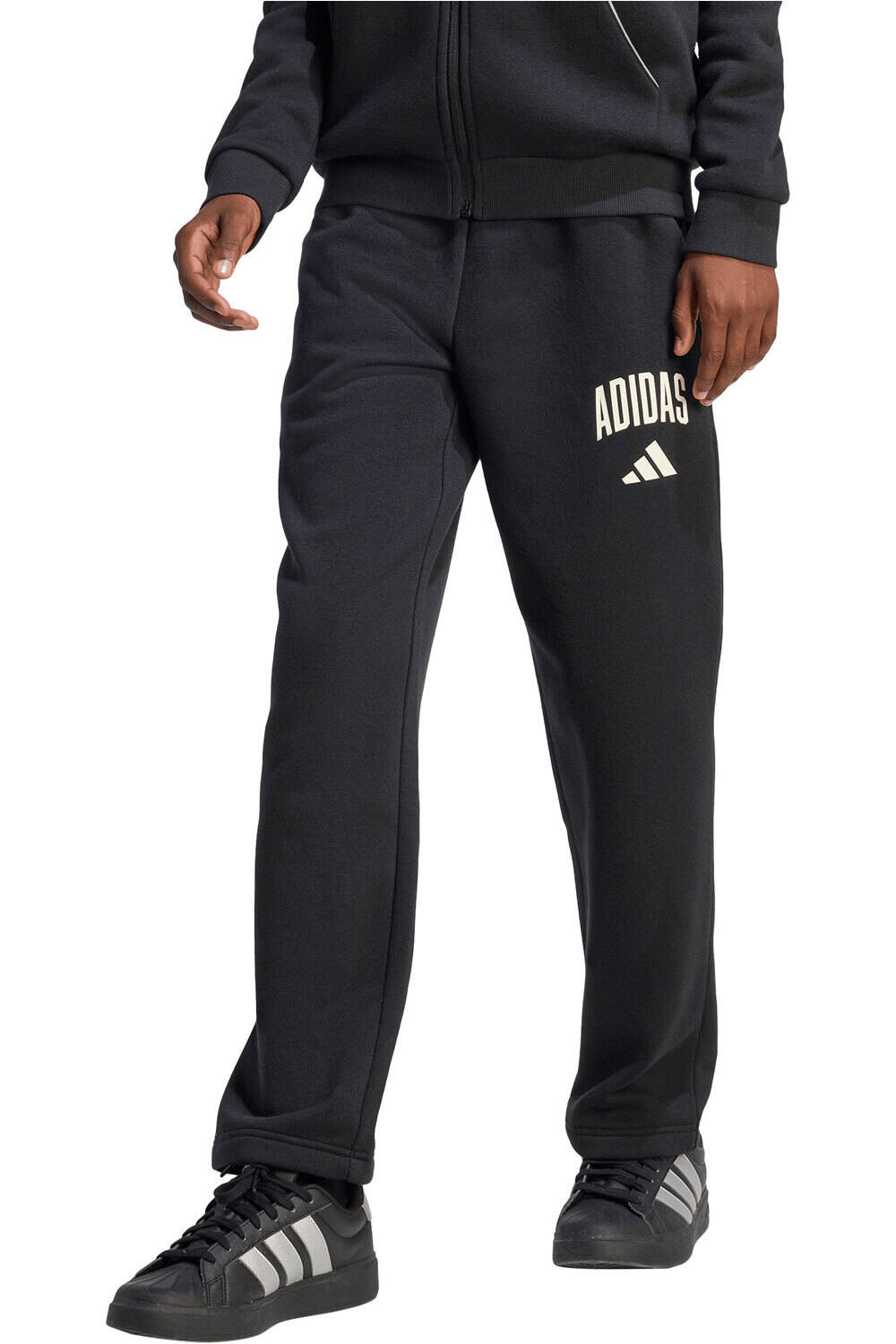 adidas pantalón niña SEASONALS COLLEGE TYPOGRAFY vista frontal