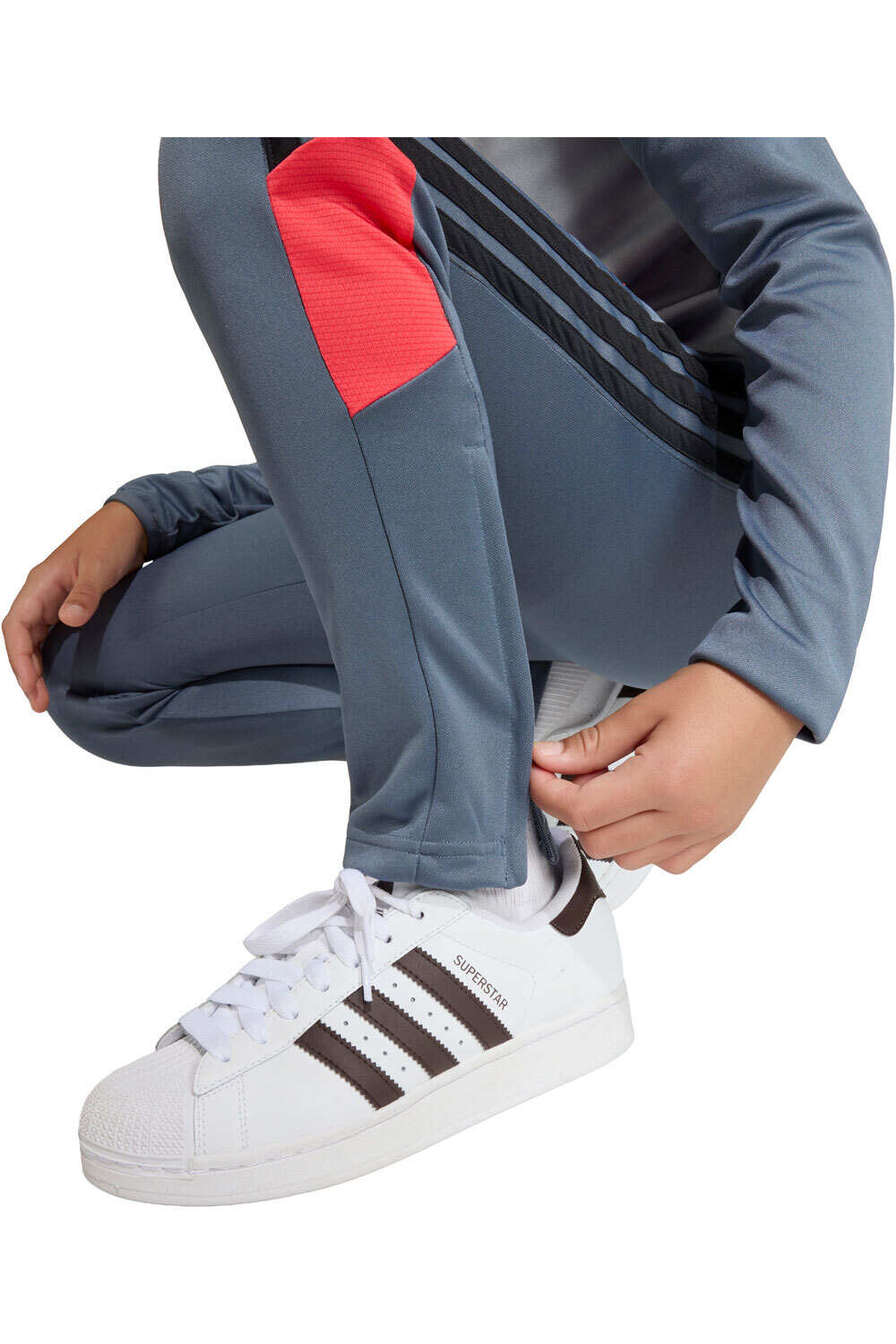adidas pantalón niño ENTRENAMIENTO TIRO 26 ESSENTIALS 03