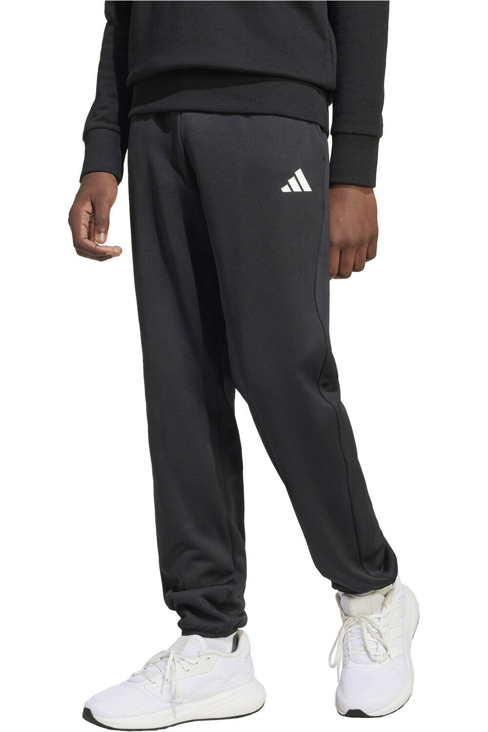 adidas pantalón niño J GAME & GO PNT vista frontal