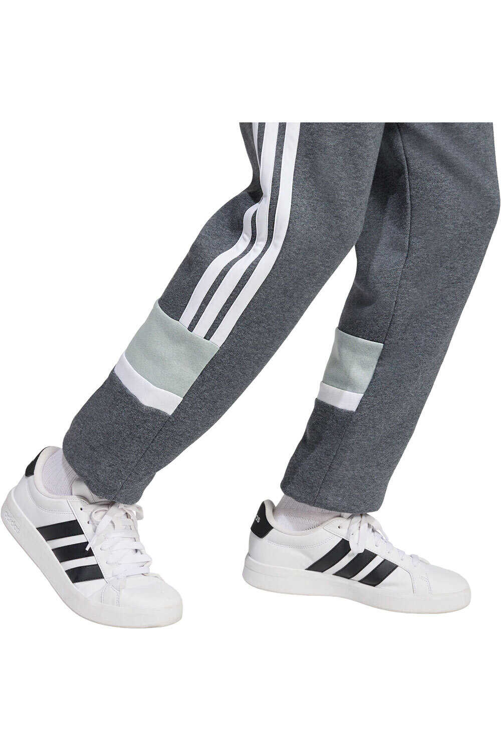 adidas pantalón niño SEASONAL ESSENTIALS TIBERIO 3 BANDAS 03