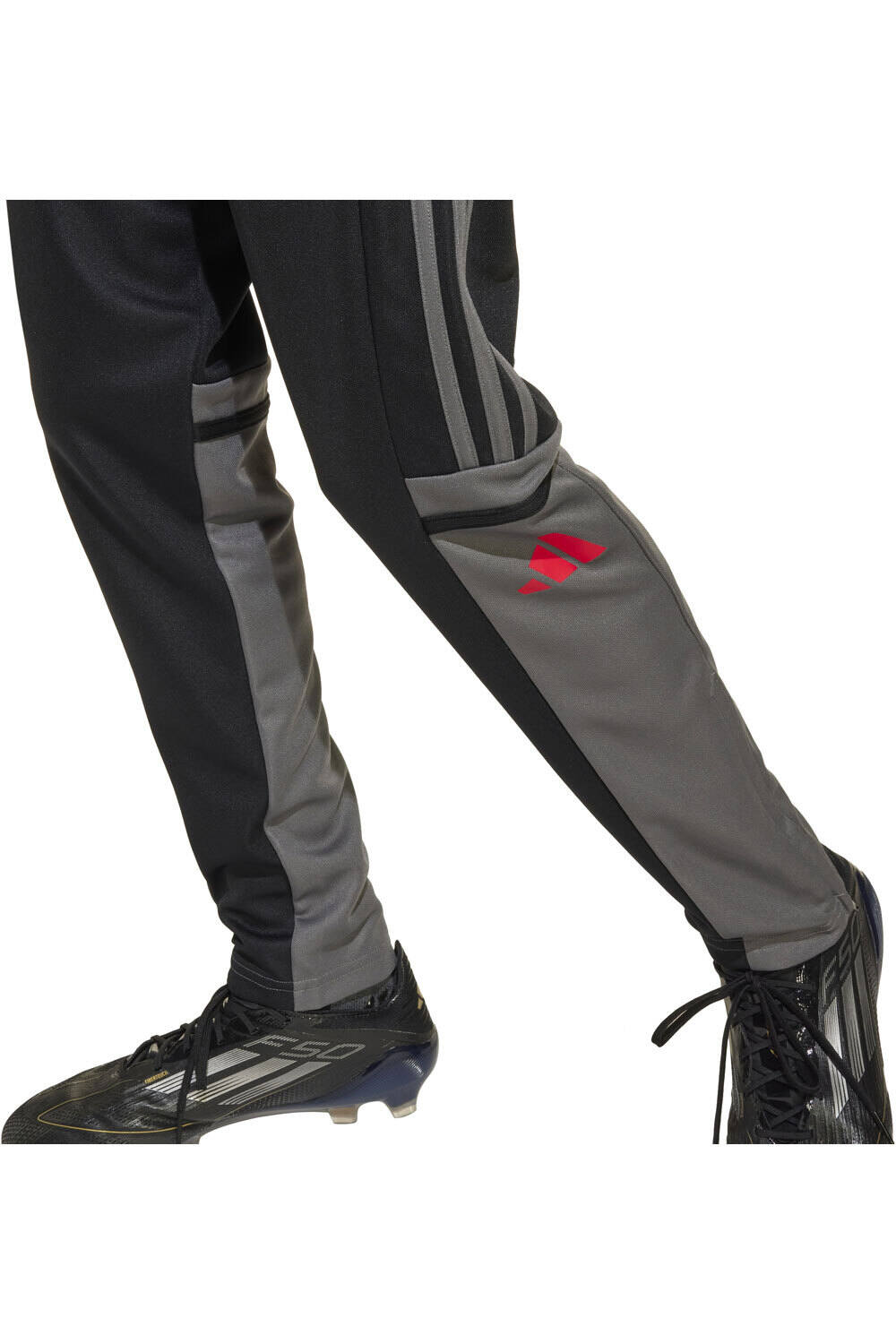 adidas pantalón niño SQ25 TR PNT Y 03